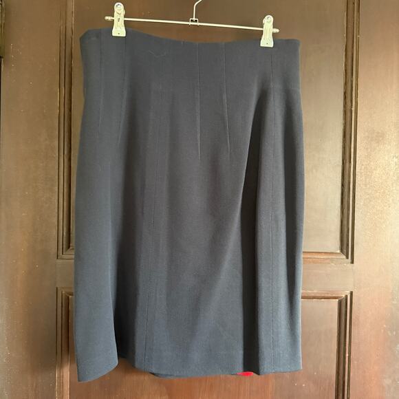 ROGER SAKOUN Paris | 80s Vintage Navy Wool Wrap Skirt with Unique Buttons | 46 - Picture 2 of 9
